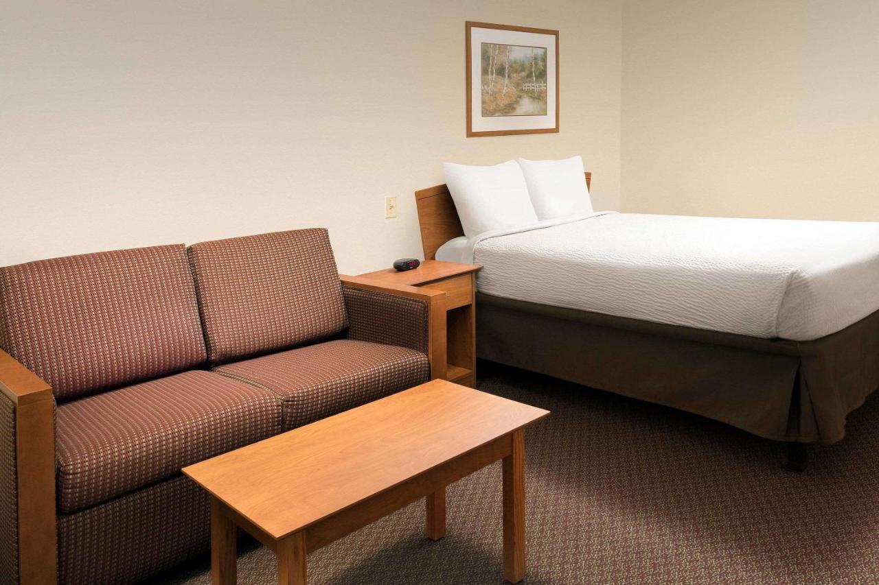 Woodspring Suites Midland Extérieur photo