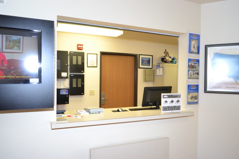 Woodspring Suites Midland Extérieur photo