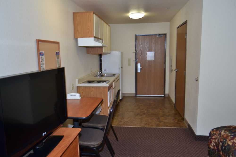 Woodspring Suites Midland Extérieur photo