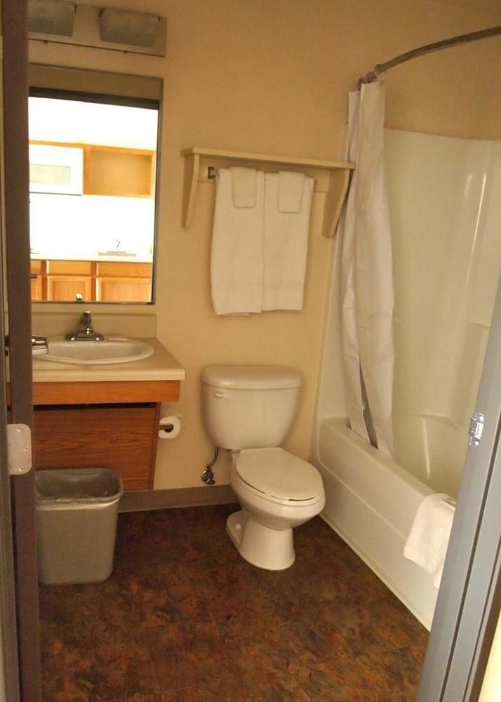 Woodspring Suites Midland Extérieur photo