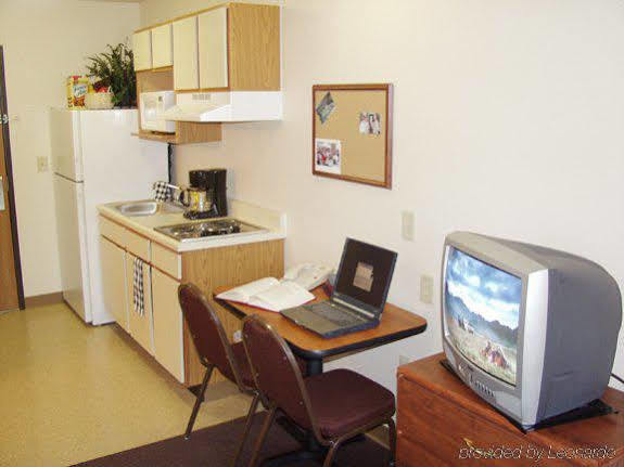 Woodspring Suites Midland Chambre photo