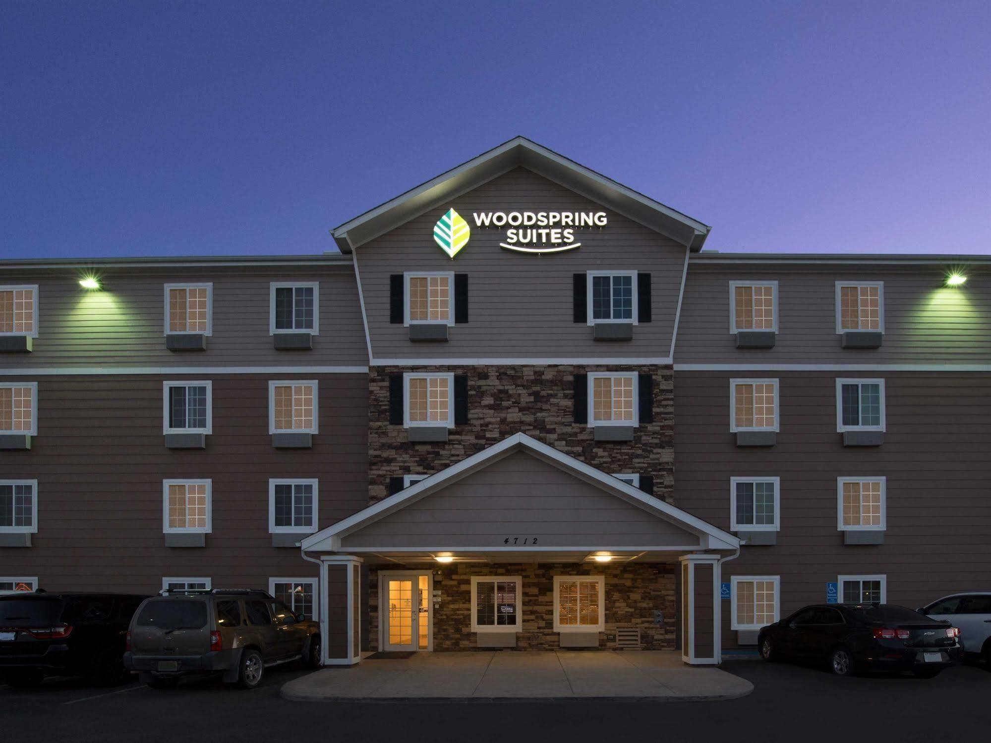 Woodspring Suites Midland Extérieur photo