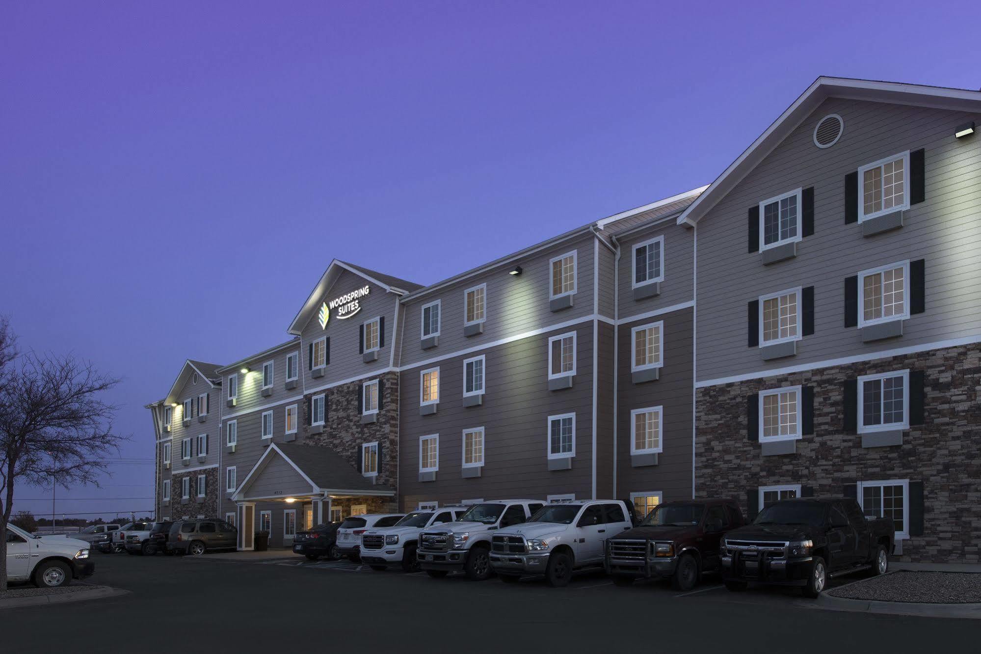 Woodspring Suites Midland Extérieur photo