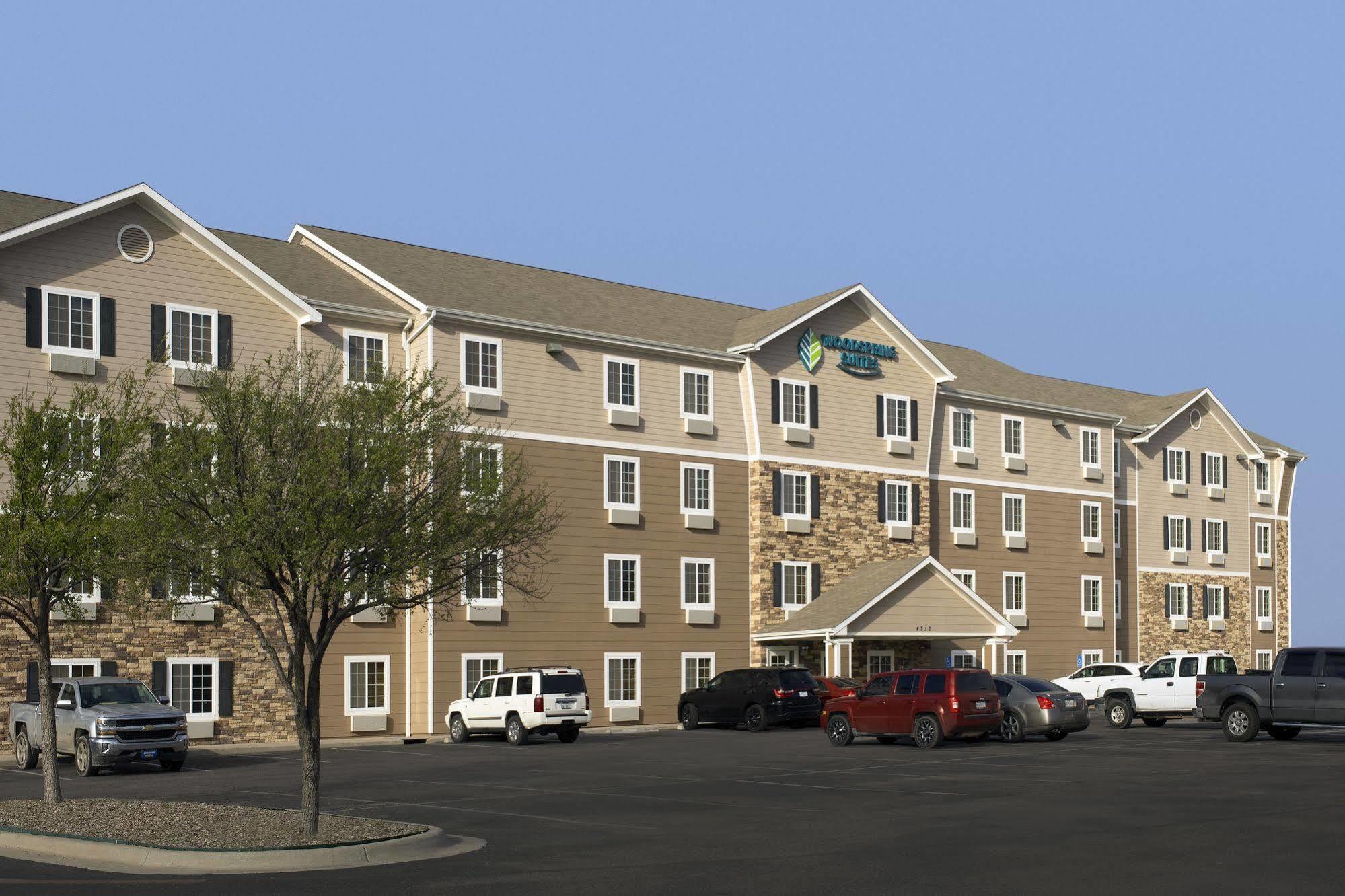 Woodspring Suites Midland Extérieur photo